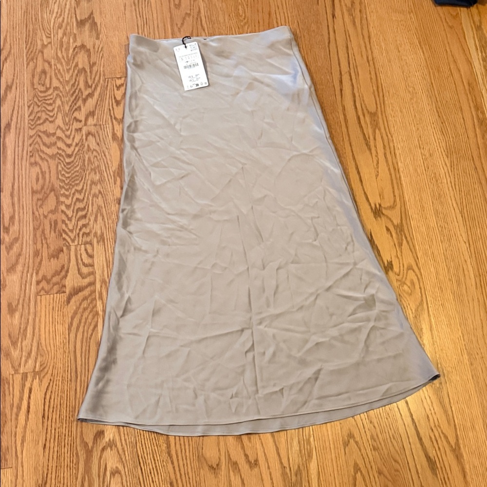 Zara Light Gray A-Line Skirt - NWT